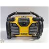 Image 1 : DEWALT RADIO WITH BUILT IN BATTERY CHARGER