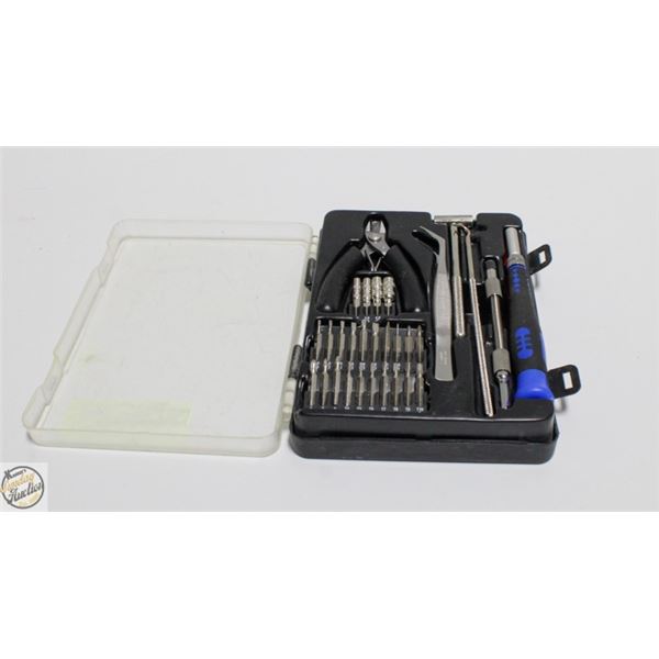 30 PIECE PRECISION TOOL KIT