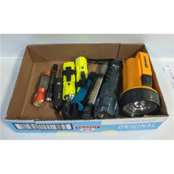 BAG OF FLASHLIGHTS