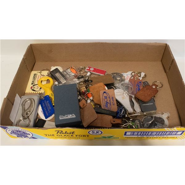 50 KEY CHAINS; FERRARI; MERCEDES;