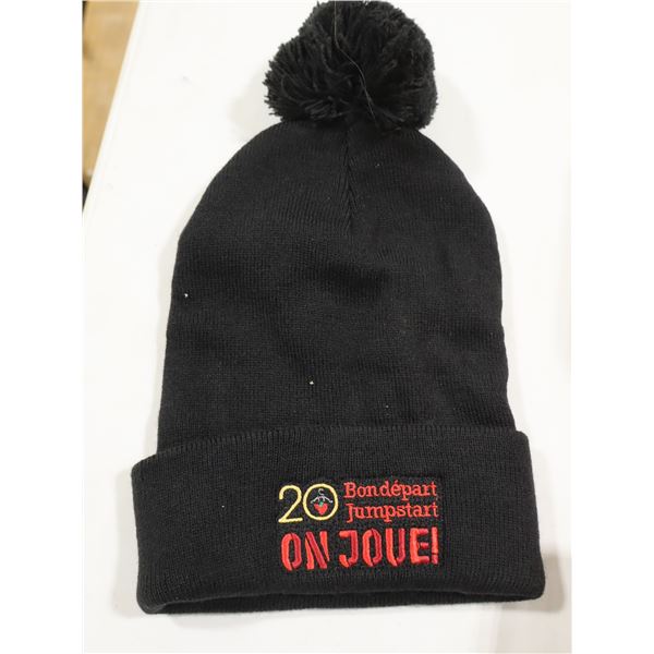 LOT DE 11 CHAPEAUX  " BON DÉPART JUMPSTART ON JOUE"