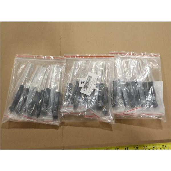 LOT DE 24 TOURNEVIS ASST