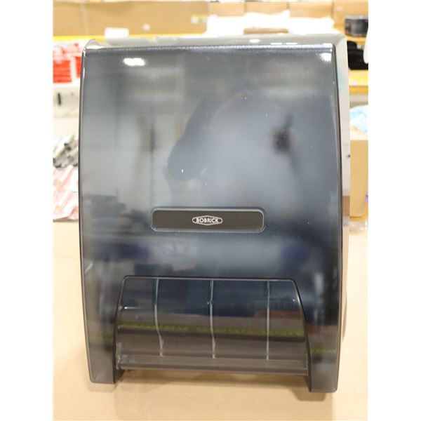 DISTRIBUTEUR DE SERVIETTE BOBRICK