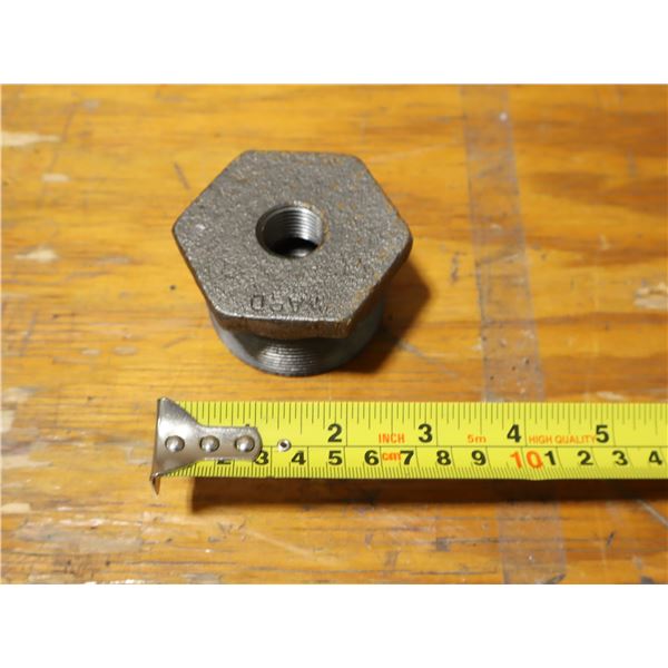 LOT DE 9pcs QUINCAILLERIES 2-1/4"