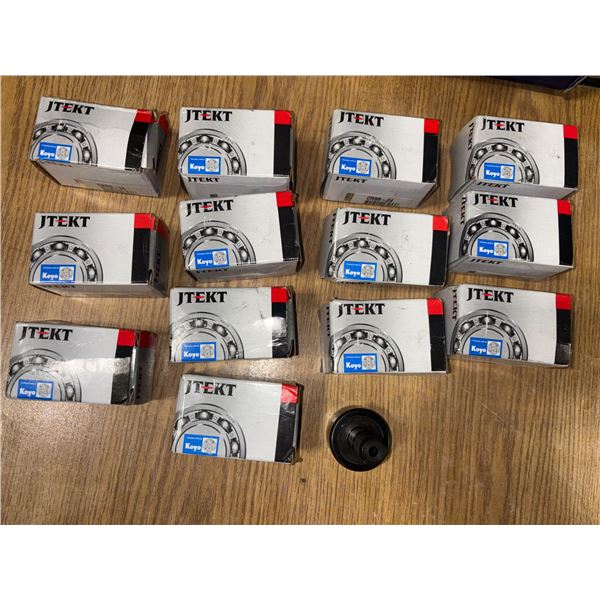 LOT DE 13 BEARINGS JTEKT CRSB-24