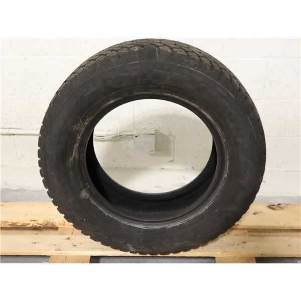 PNEU MAXTREK ICE 235/65R16C (USAGÉ)