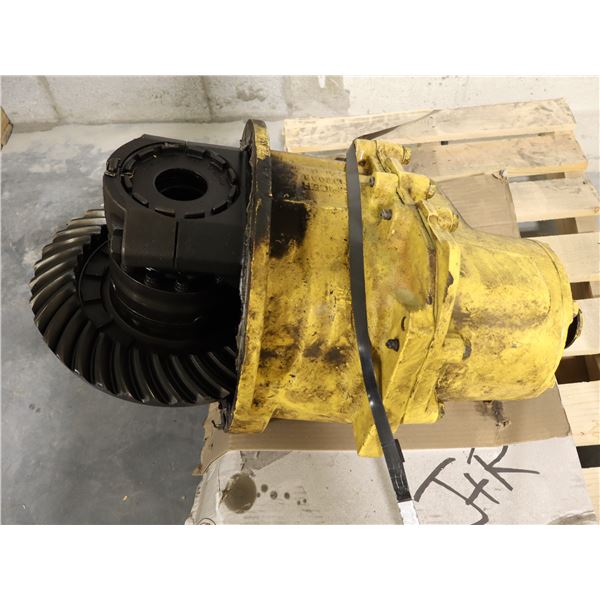EATON D40-145 FRONT CARRIER DIFFERENTIAL ASSEMBLY #132038