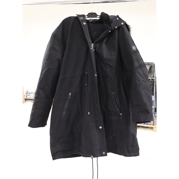 PARKA DOUBLÉE EN DUVET PORTE-BÉBÉ SERAPHINE CAPUCHON NOIR