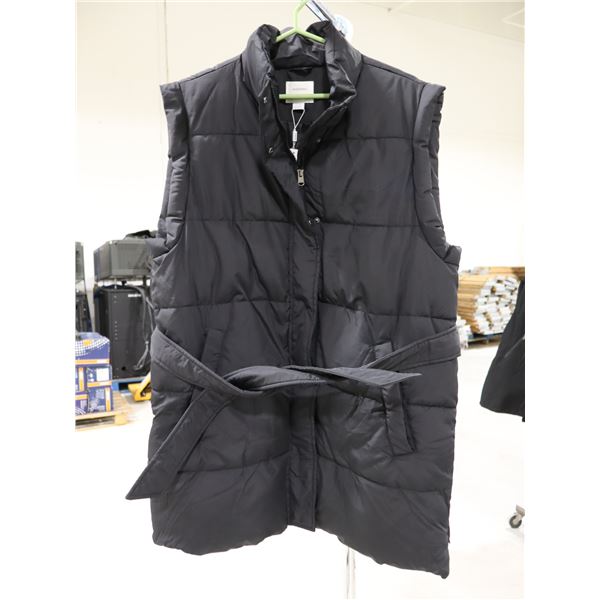 VESTE MATELASSÉE AVEC CEINTURE SERAPHINE NOIR