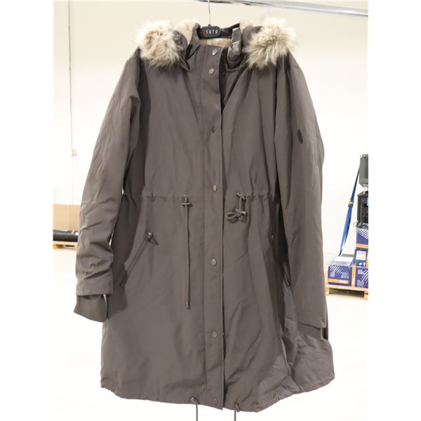 PARKA 3-EN-1 PREMIUM PORTE-BÉBÉ SERAPHINE BRUN CAPUCHON