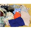 Image 3 : LOT DE 33pcs ROBES ASST
