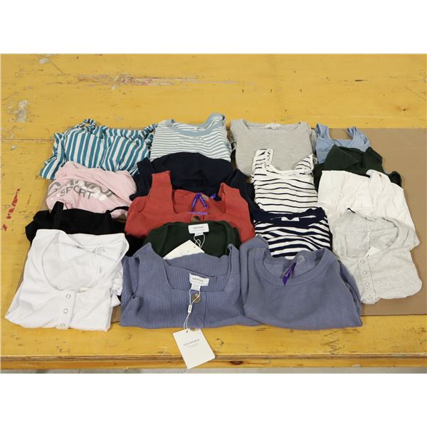 LOT DE 17pcs VÊTEMENTS POUR FEMMES ASST
