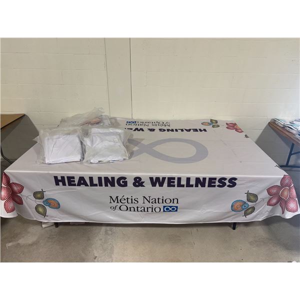 LOT DE 15 NAPPES AVEC LOGO 7'x10'