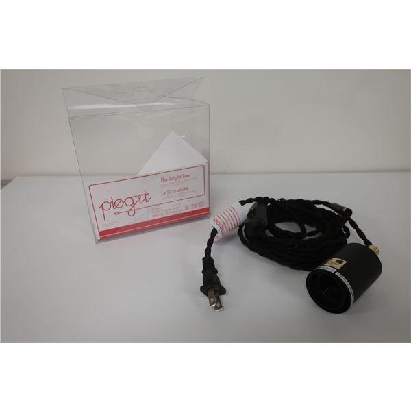 SOCLE AVEC FIL PLOG-IT