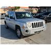 Image 2 : JEEP  PATRIOT 2009 SALV T/DONATION