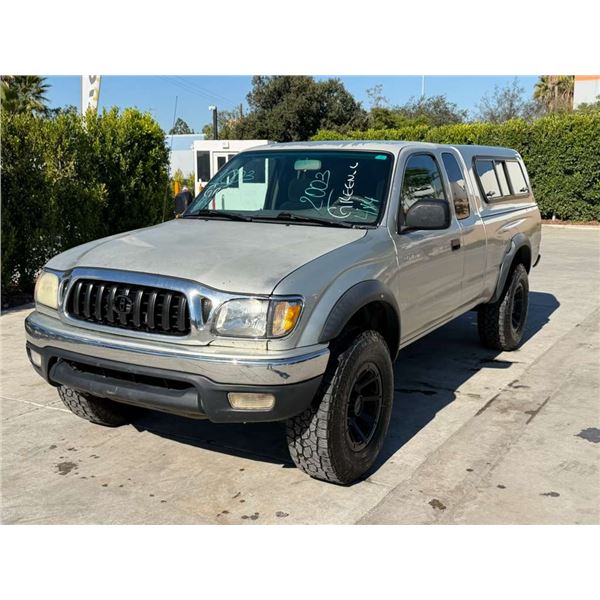 TOYT TACOMA 2003 O/S-T REPO-WAIT/TITLE