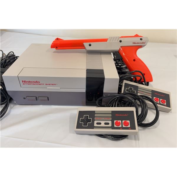 Nintendo Entertainment System (NES) Console Bundle – Includes Zapper Light Gun & Controller
