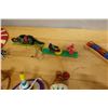 Image 10 : Multiple Dolls & Figurines, Necklaces, Fans, Tops, etc Misc Sizes