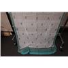Image 4 : Floral Fabric Wrap or Throw 44" x 96"