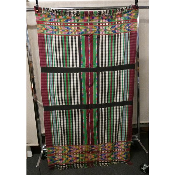Geometric Shape Design Fabric Wrap or Throw 44" x 74"
