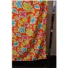 Image 3 : Jim Thompson Floral Design Fabric Wrap or Throw 48" x 58"