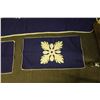 Image 20 : Hawaiian Floral Quilt 99" x 99" w/ 2 Matching Pillowcases