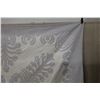 Image 10 : Hawaiian Floral Quilt 98" x 100" w/ 2 Matching Pillowcases