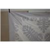 Image 13 : Hawaiian Floral Quilt 98" x 100" w/ 2 Matching Pillowcases