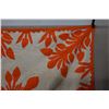 Image 14 : Orange Hawaiian Floral Quilt 93" x 90"