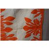 Image 16 : Orange Hawaiian Floral Quilt 93" x 90"