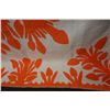 Image 19 : Orange Hawaiian Floral Quilt 93" x 90"