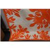 Image 8 : Orange Hawaiian Floral Quilt 93" x 90"