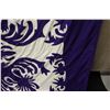 Image 14 : Blue & White Applique Floral Quilt 102" x 94"