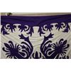 Image 16 : Blue & White Applique Floral Quilt 102" x 94"