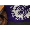 Image 20 : Blue & White Applique Floral Quilt 102" x 94"