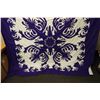 Image 4 : Blue & White Applique Floral Quilt 102" x 94"