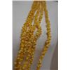 Image 2 : Six-Strand Shell Lei 34"L