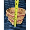 Image 12 : LONGABERGER MAPLEWOOD BASKETS