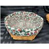 Image 16 : LONGABERGER MAPLEWOOD BASKETS