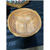 Image 2 : LONGABERGER MAPLEWOOD BASKETS