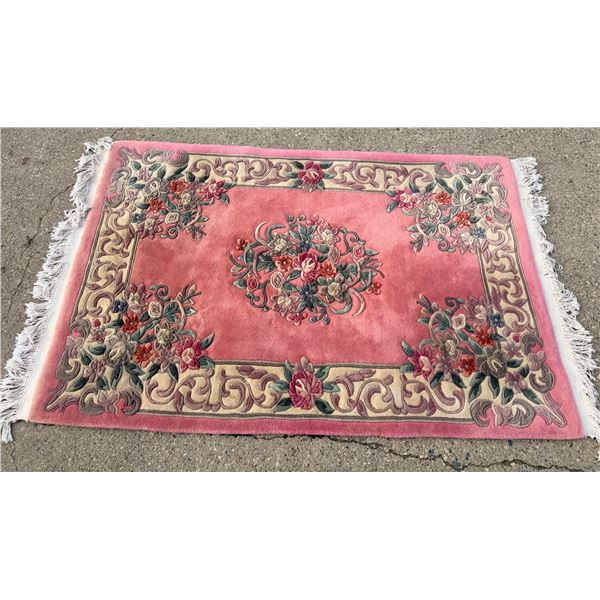 AREA RUG, APPROXIMATELY 6X4