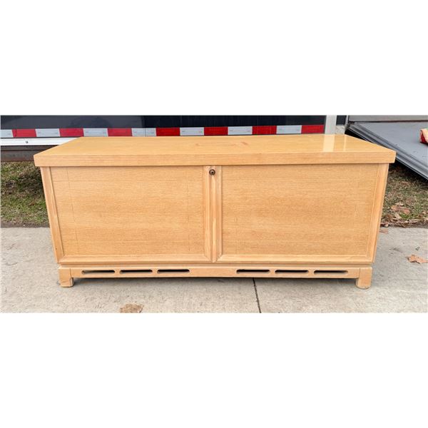 VINTAGE LANE FURNITURE CEDAR CHEST, MCM, BLOND FINISH