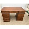 Image 1 : GEORGIAN/VICTORIAN STYLE MAHOGANY KNEEHOLE DESK