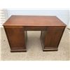 Image 7 : GEORGIAN/VICTORIAN STYLE MAHOGANY KNEEHOLE DESK