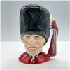 Image 1 : Guardsman D6771 - Small - Royal Doulton Character Jug