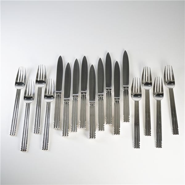 17pc Puiforcat Silver Plated Dinner Knives and Forks, Nantes