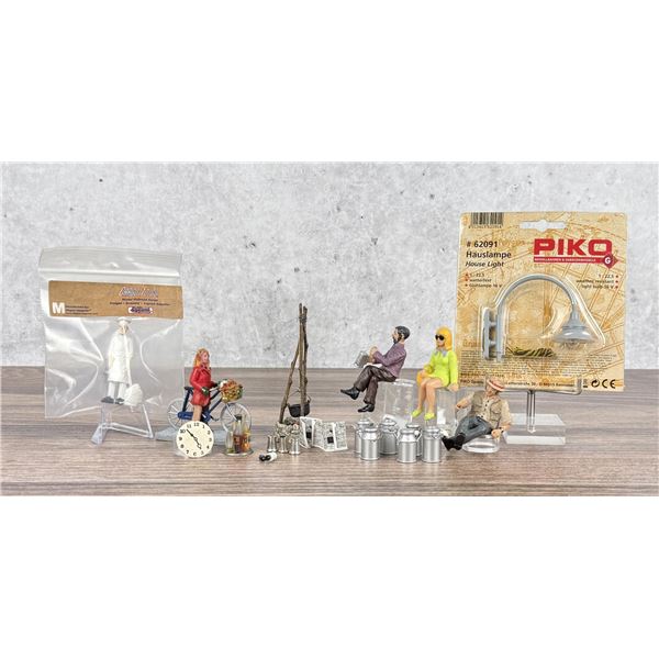 Model Railroad Figures & Accessories