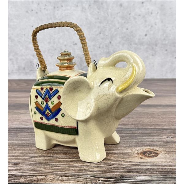 Japan Elephant Teapot