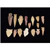 Image 1 : Ancient Native American Indian Arrowheads Points