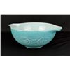 Image 1 : Pyrex Turquoise Scroll 443 Cinderella Bowl
